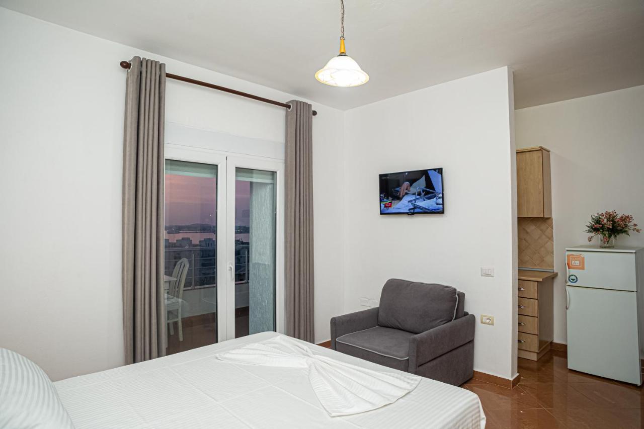 Hotel Sunset Gl Vlorë Esterno foto