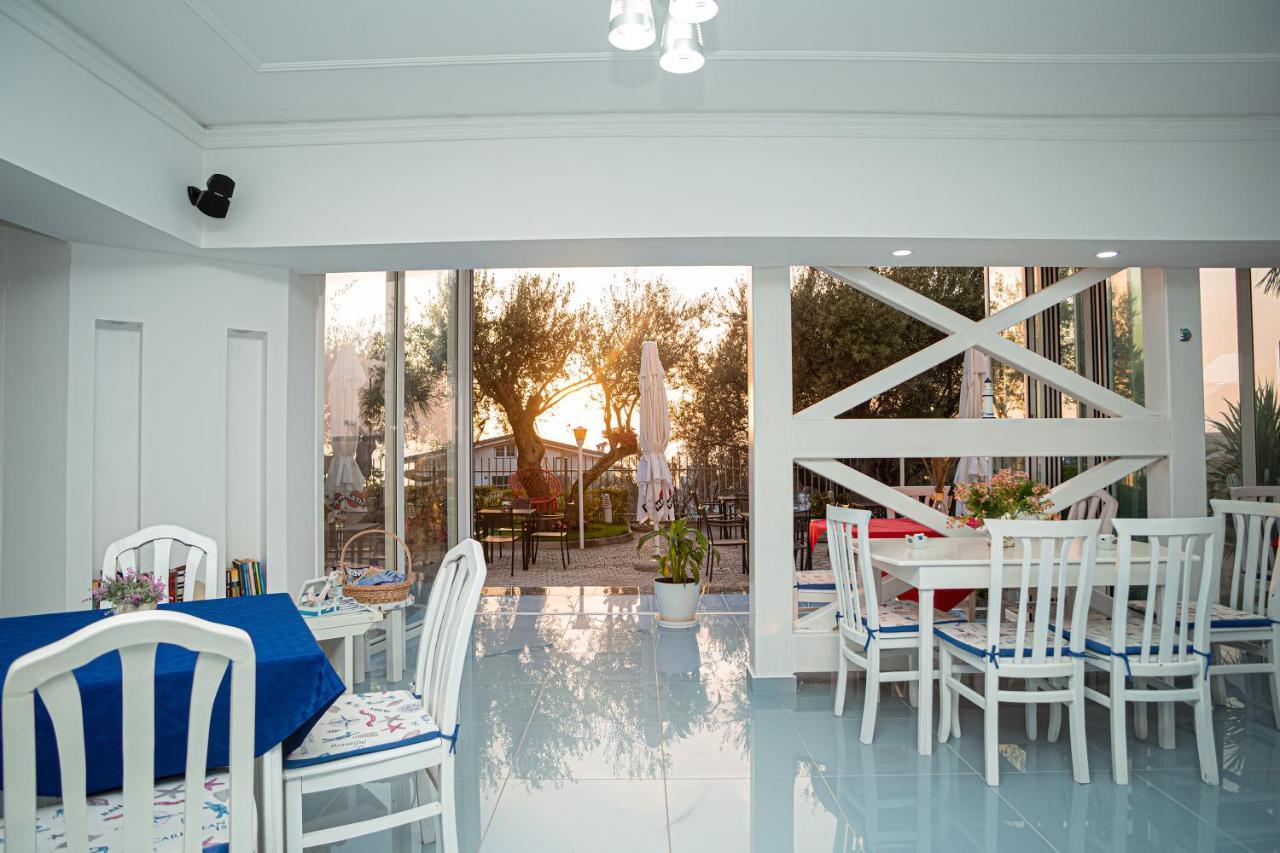 Hotel Sunset Gl Vlorë Esterno foto