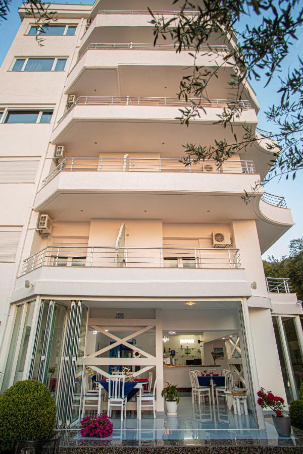 Hotel Sunset Gl Vlorë Esterno foto