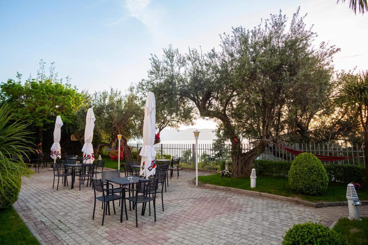 Hotel Sunset Gl Vlorë Esterno foto